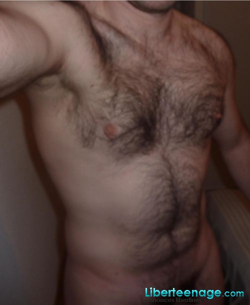 Blois 41 - JH 26ans cherche moments coquins